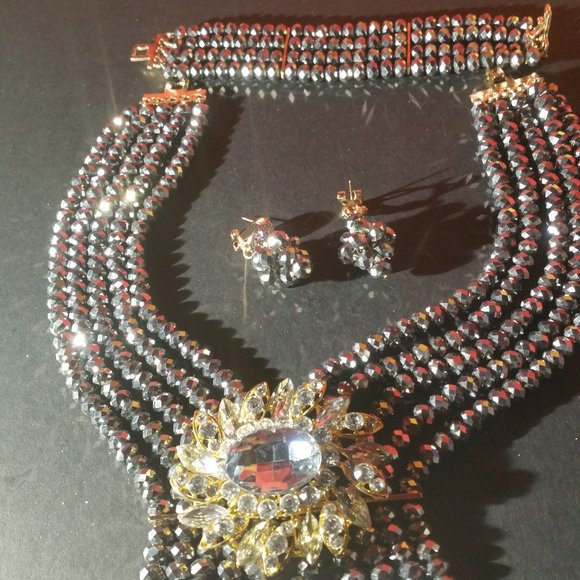 Handmade Hand strung 3 Piece Statement Set GREY - Picture 2 of 8